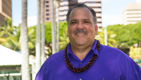 How a reporter\'s question changed this Hawaii mayor\'s life and brought him into a personal relationship with God