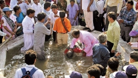 Hundreds of Hindus embracing Jesus Christ amid miracles, healing even as persecution intensifies in India