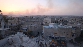 Syrian and Russian aircraft step up bombing of Aleppo city