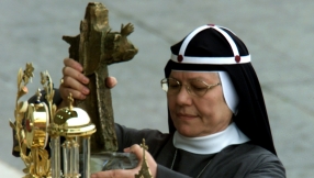 Nun who saved Jews during WW2 canonised by Pope Francis