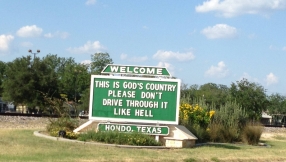 Atheists want Texas town to remove \'God\'s Country\' sign but mayor standing firm