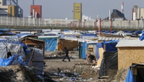 Calais: Thousands of refugees to be made homeless as mayor pledges to destroy entire camp