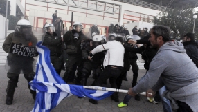 Greece: anarchists raid Cathedral, 26 arrested