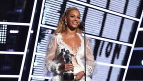 VMA 2016: BeyoncÃ© pays tribute to God during performance with flashing sign saying \'God is God, I am not\'