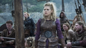 \'Vikings\' season 4 spoilers: Queen Lagertha?; Ragnar giving up his mantle?