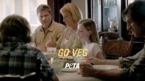 Food for Thought: Little Girl\'s Shocking Dinner \'Prayer\' in Thanksgiving Day Ad Raises Eyebrows