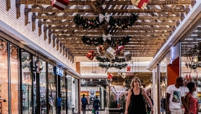 Ban on Religious Christmas Songs Lifted by Florida Mall Following Public Outcry